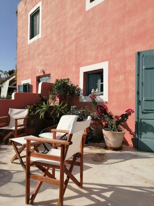 Vila Casa Dei Melograni At Vourlidia Leros Vromolithos Exteriér fotografie