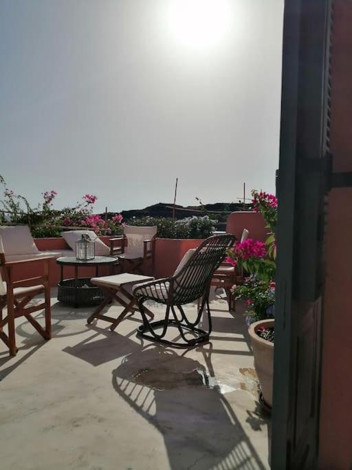 Vila Casa Dei Melograni At Vourlidia Leros Vromolithos Exteriér fotografie